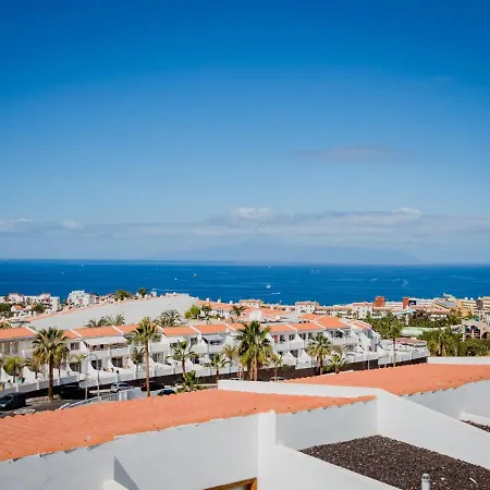 486 B Island Village Apartamento